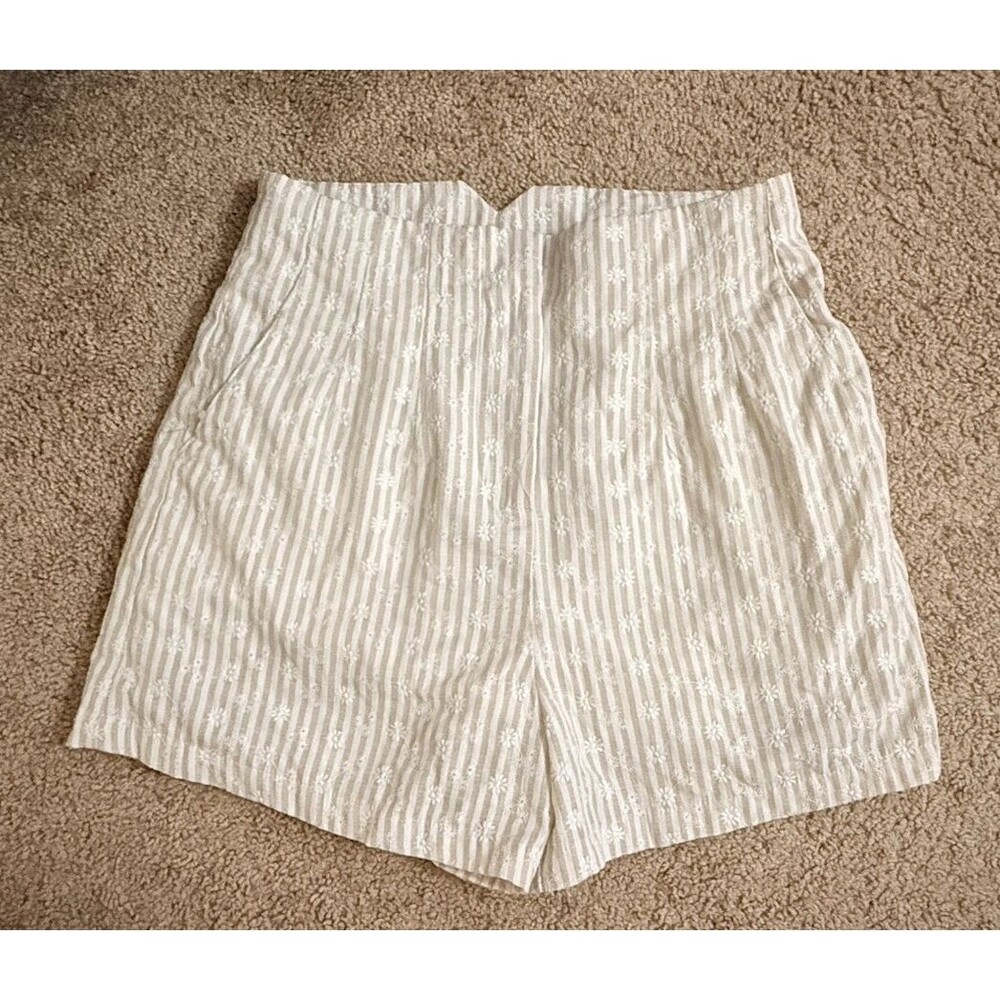 En Saison Anthropologie Riley High Waisted Striped Floral Eyelet Shorts - Small